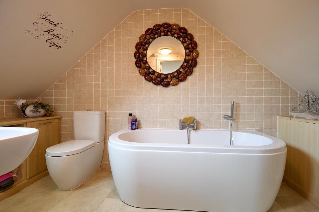 Master En-Suite