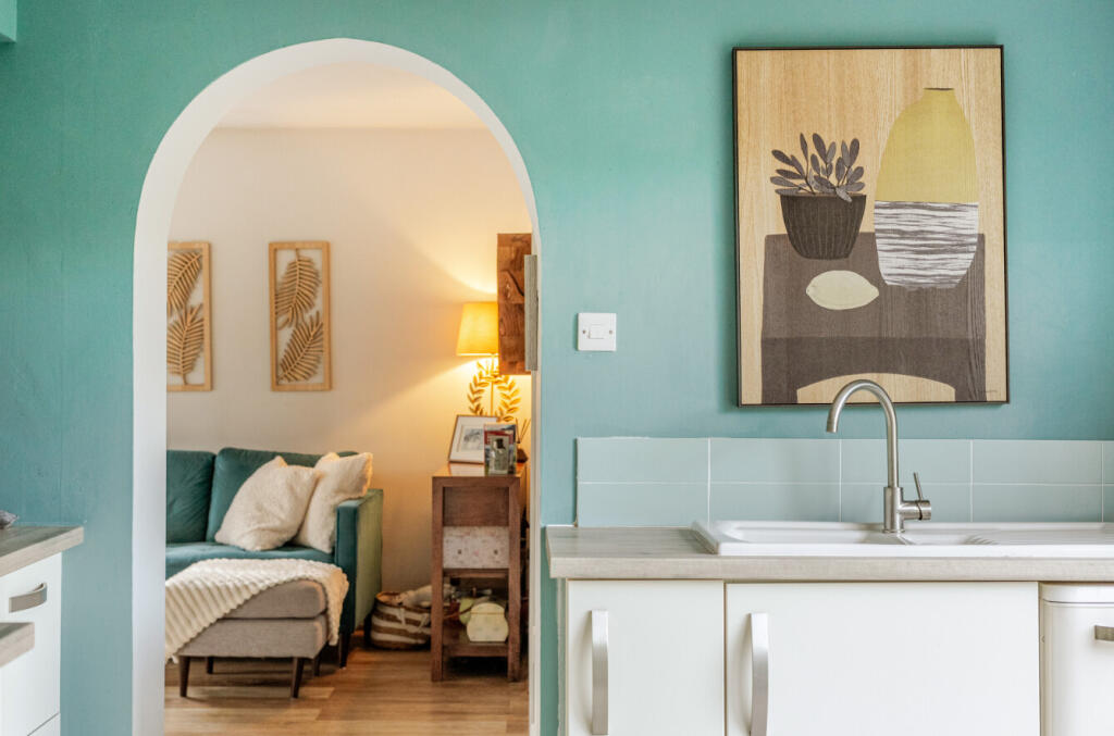 -69300435a363e-l-1384861-15-692f156f190ae