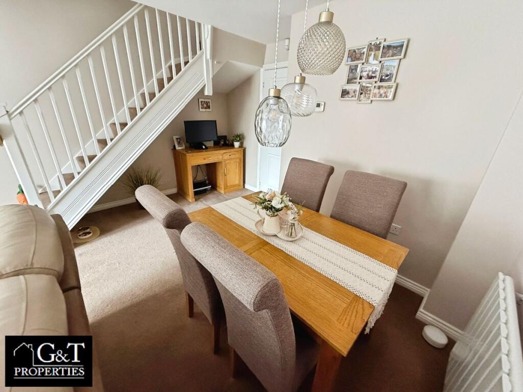 OPEN PLAN- RECEPTION  ROOM/DINING ROOM 