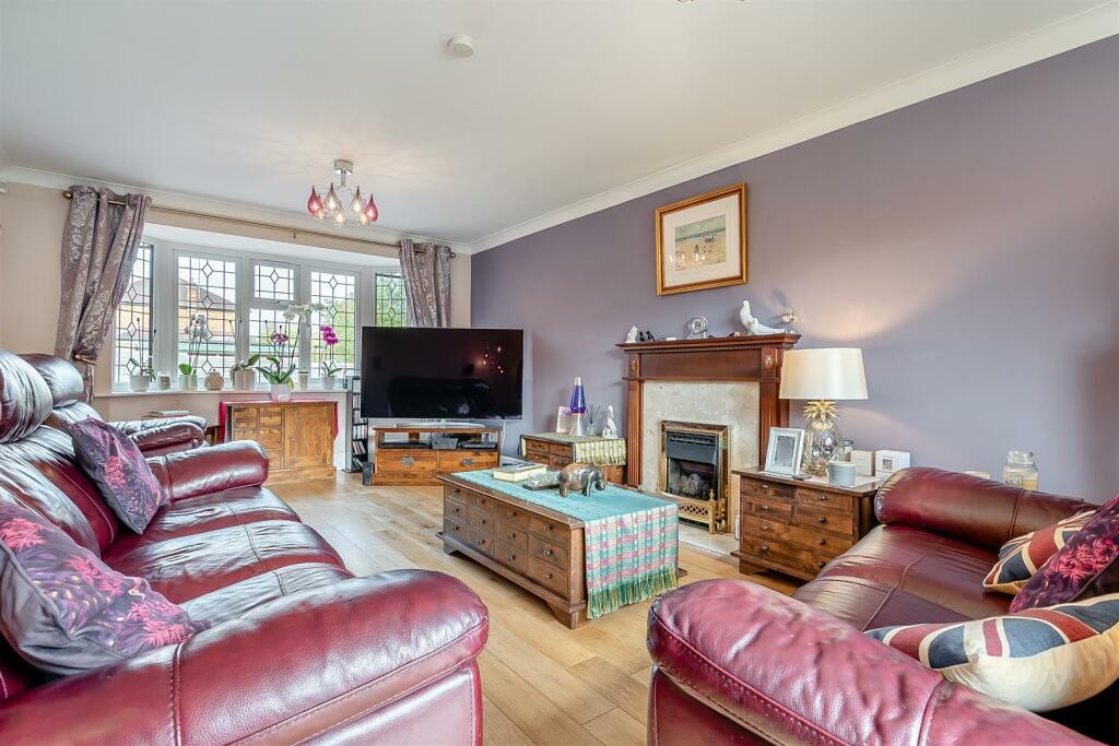 8626237-interior14.jpg