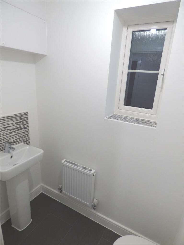 Downstairs Cloakroom.JPG