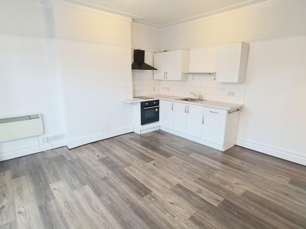 Kitchen / Studio