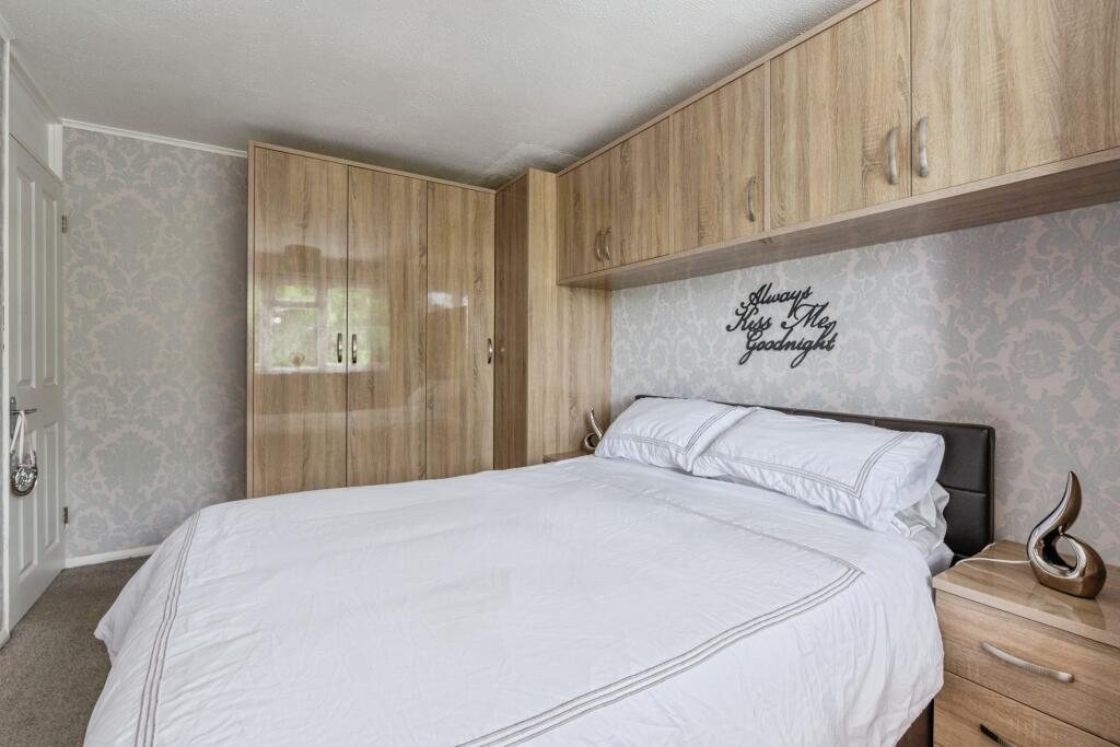 8339ce7b4736f0118c4d6045bdfc1627