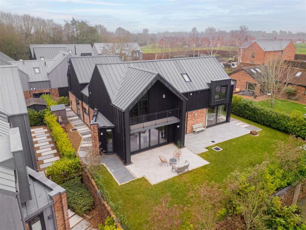 Blackthorn Barn - by Visually Rich 0225.jpg