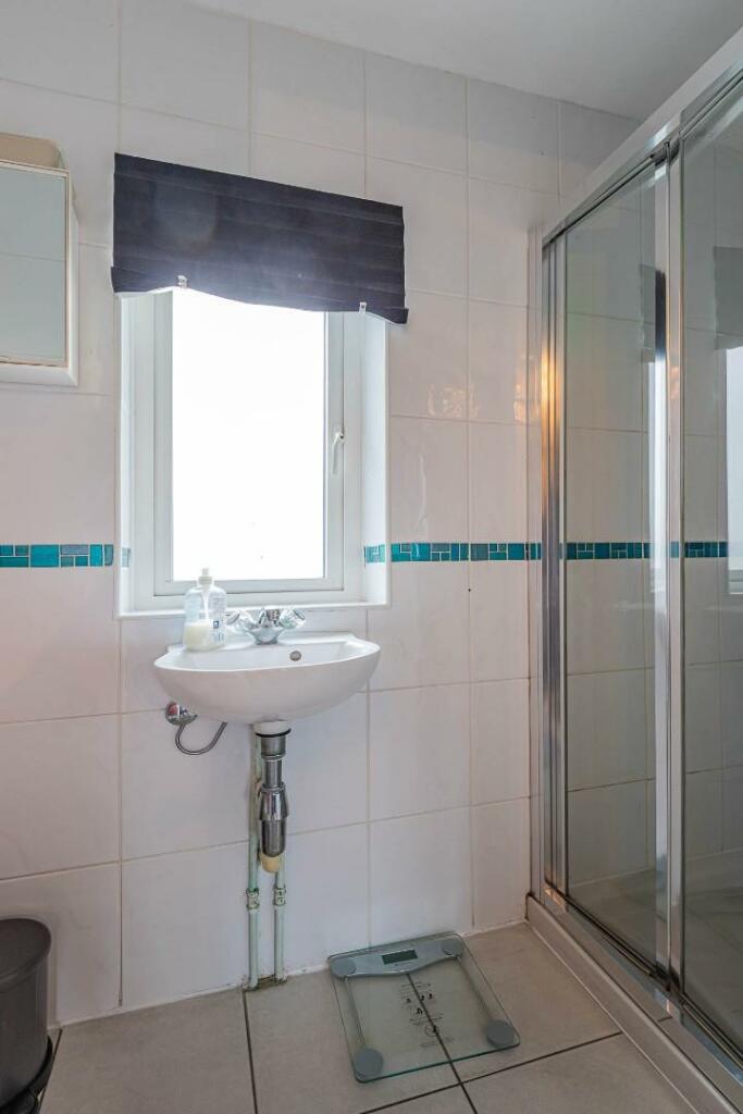 Llwyn Y Pia Road 50-27.jpg