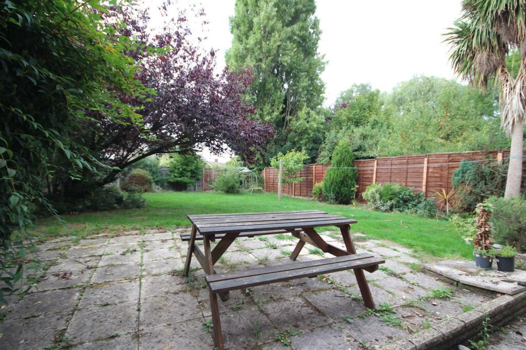 garden 2.jpg