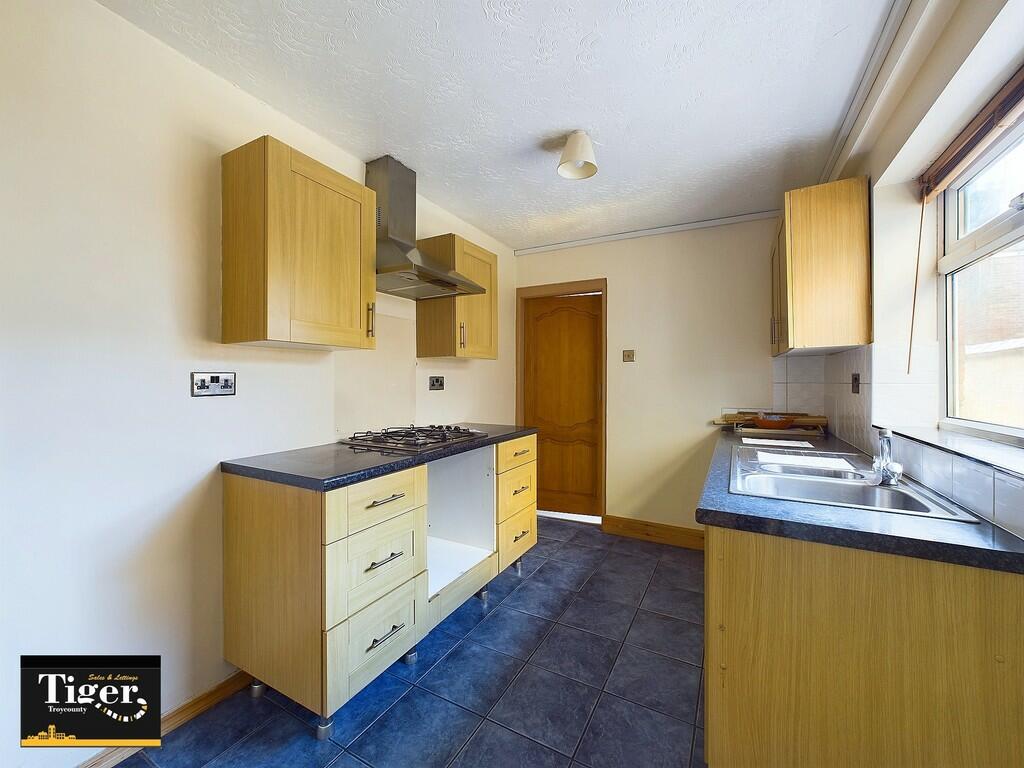 CAM03440G0-PR0182...