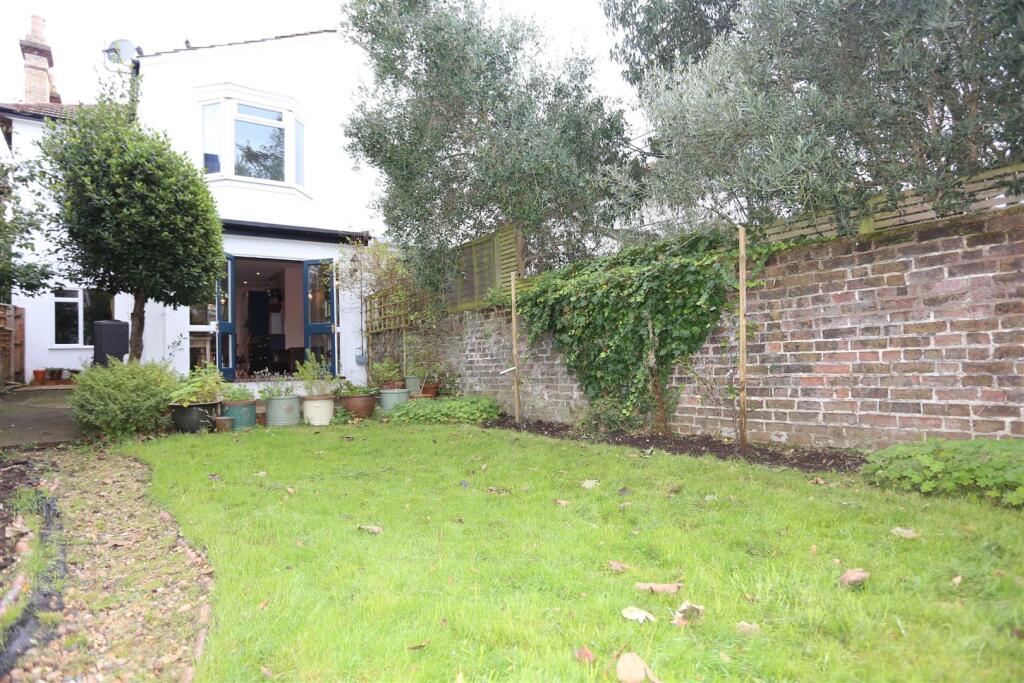 52 WALSINGHAM ROAD (7).JPG