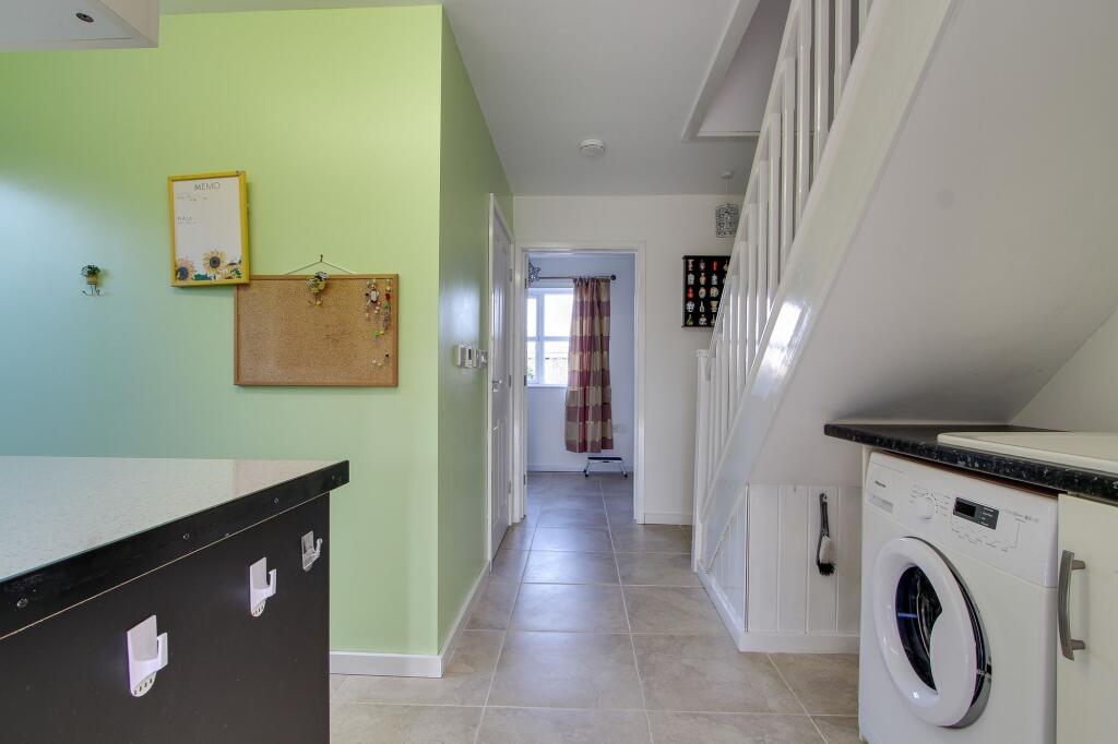 Annexe Hall/Kitchen