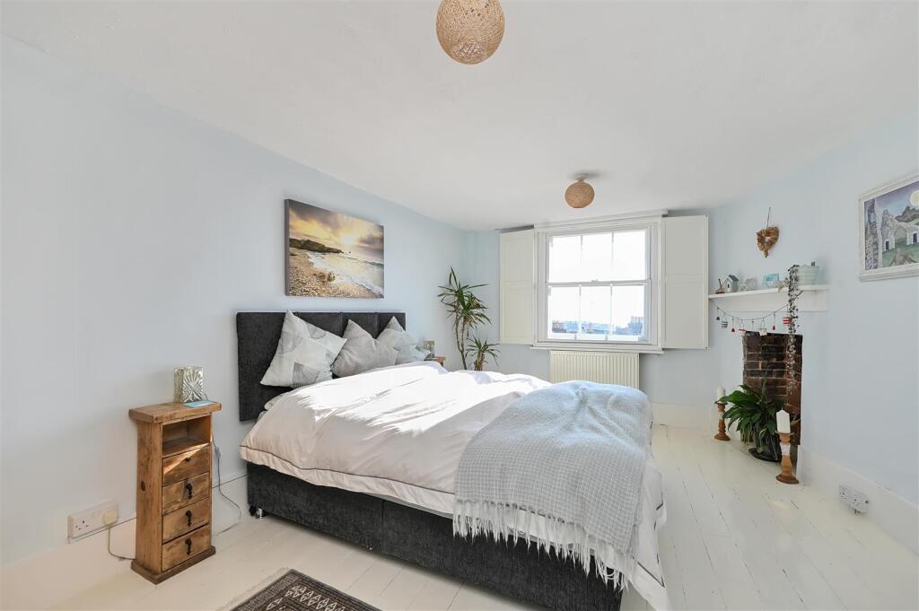 11 Hill Street TN34 (46).jpg