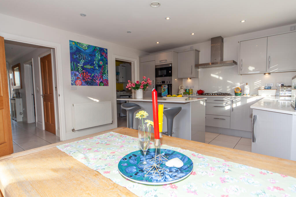 Kitchen &amp; family room