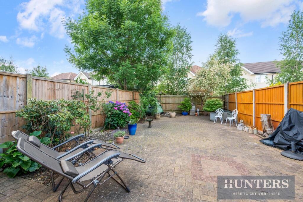 LANGLEY AVENUE (11).jpg