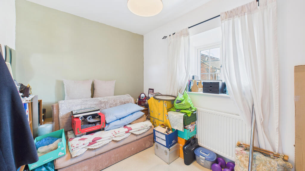 CAM04968G0-PR0037-STILL016