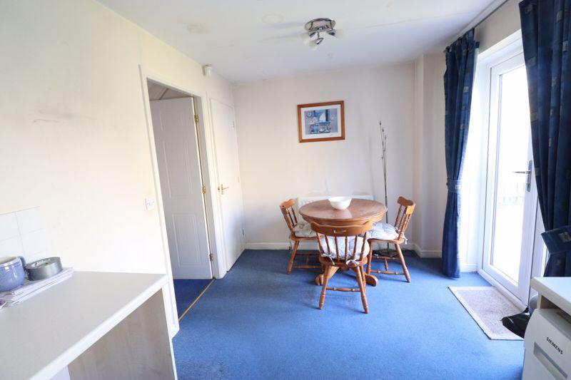 KITCHEN DINING AREA
