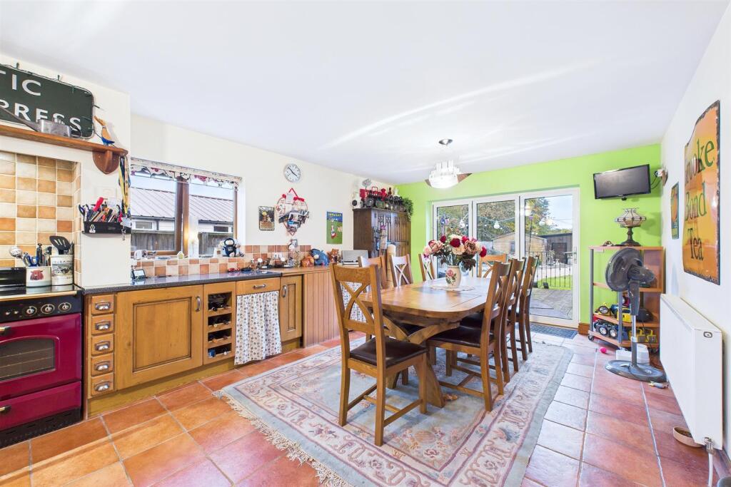 Kitchen Diner