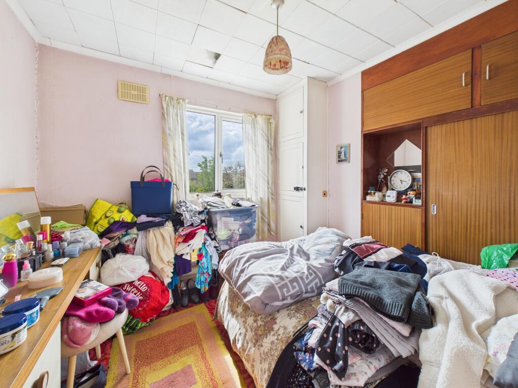 CAM04825G0-PR0110-STILL005