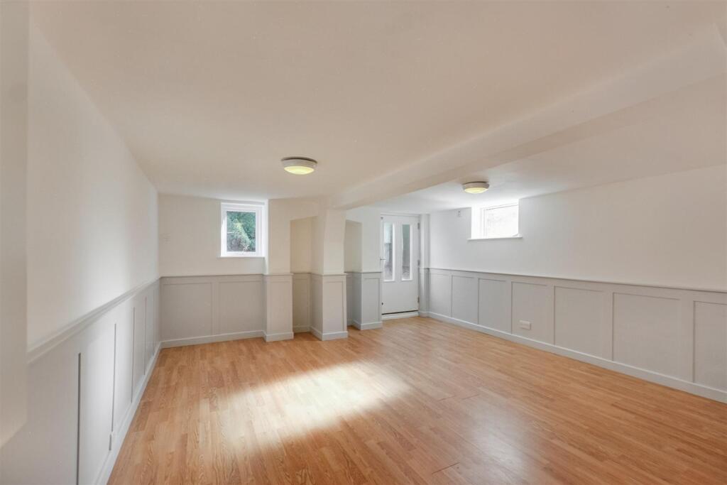 Basement_1.jpeg