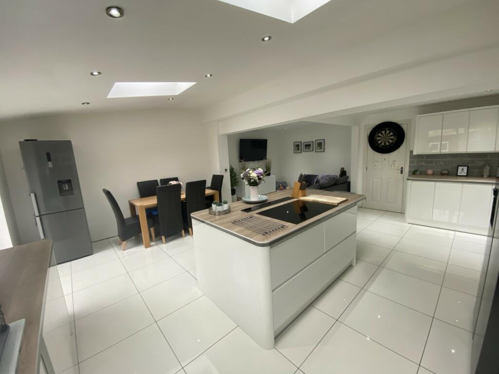 Kitchen/Diner/Family room