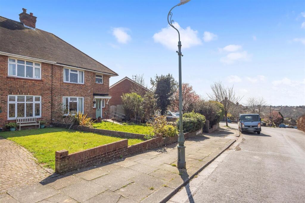 King George VI Dr 17 STREET VIEW.jpeg