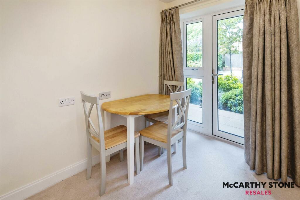 012_5098.jpg