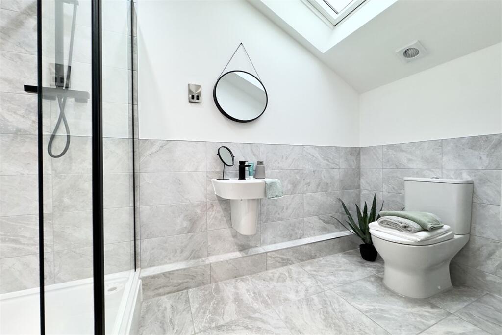 En-Suite Shower Room