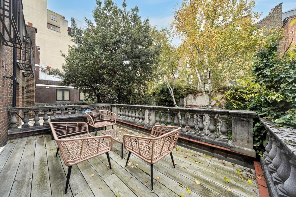17 Yeomans Row, Kensington, London SW3 2AL
