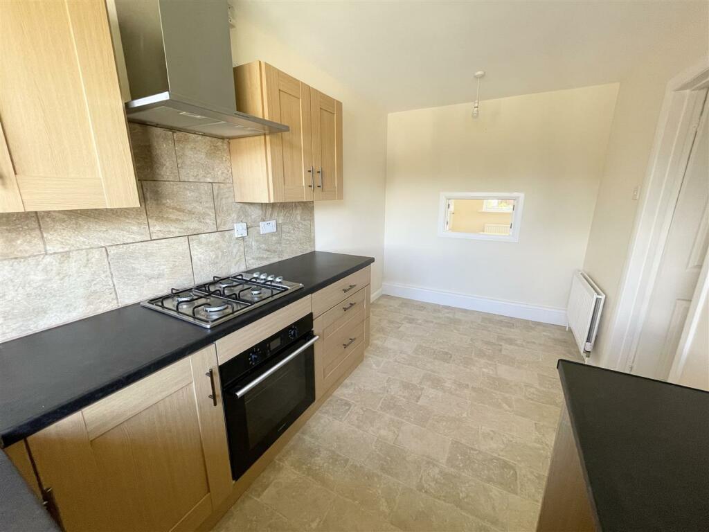 kitchen diner2.jpg