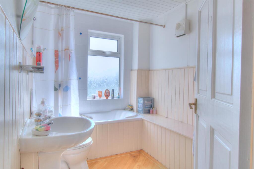 Bathroom Enhanced.jpg