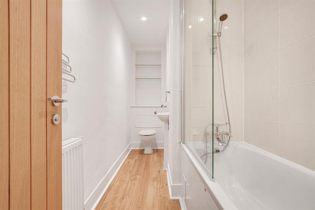 James_anderson-flat_1__cedar_court-sw14__6_.jpg