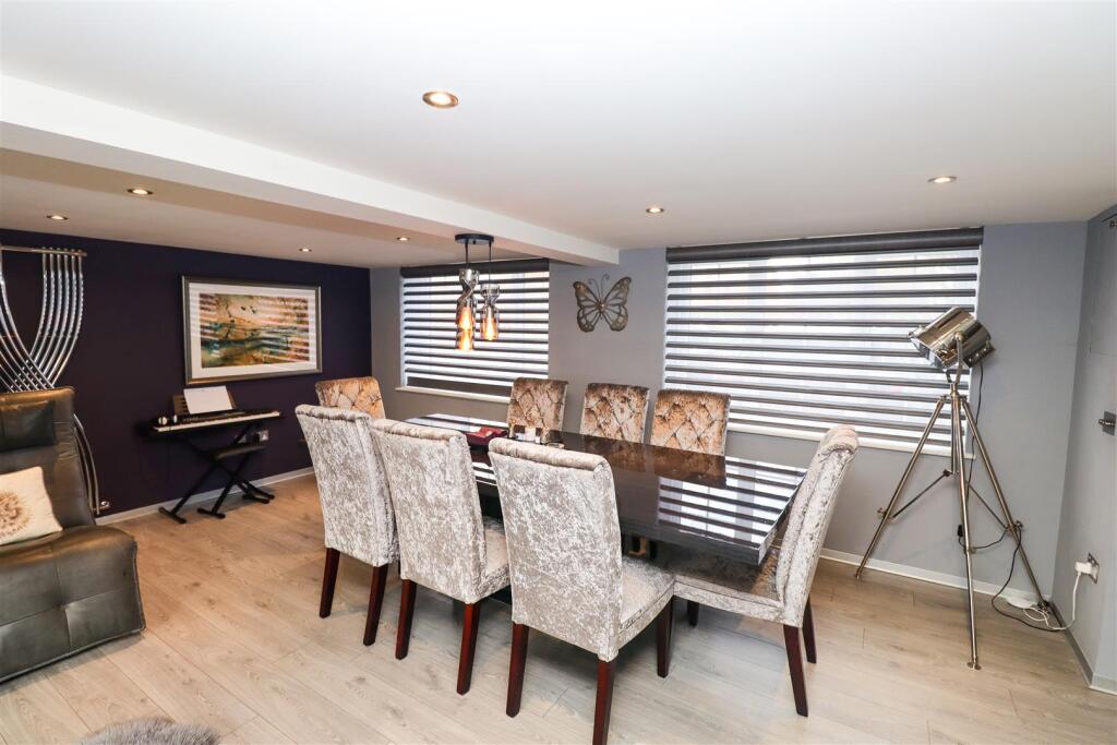 Dining Room/Den