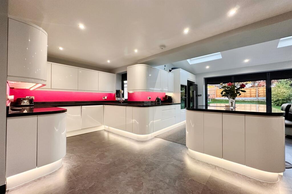 Open Plan Kitchen Di