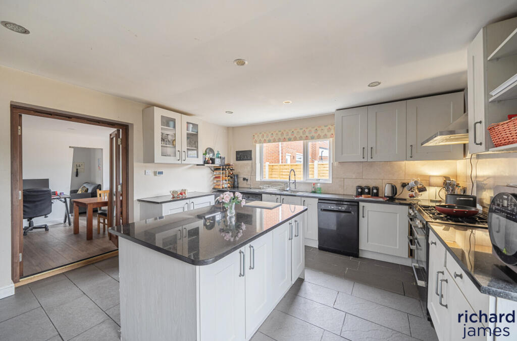 4c1661e2918c46558a345fe67758e81d