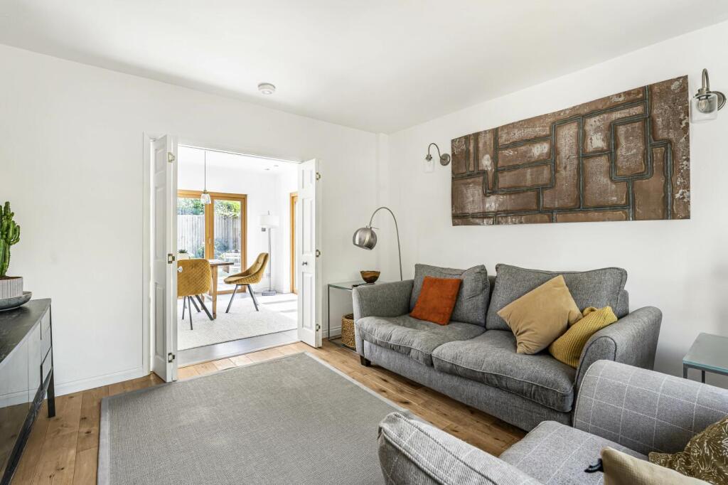 Corner House, 1a Bliss Lane