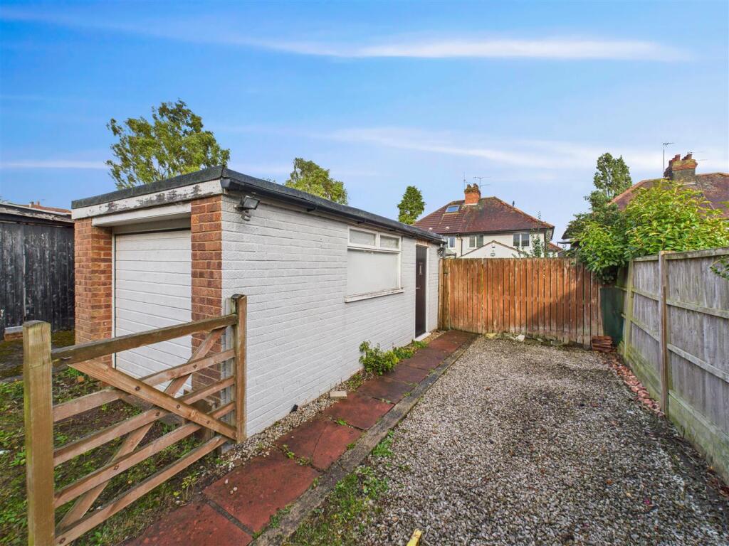Garage