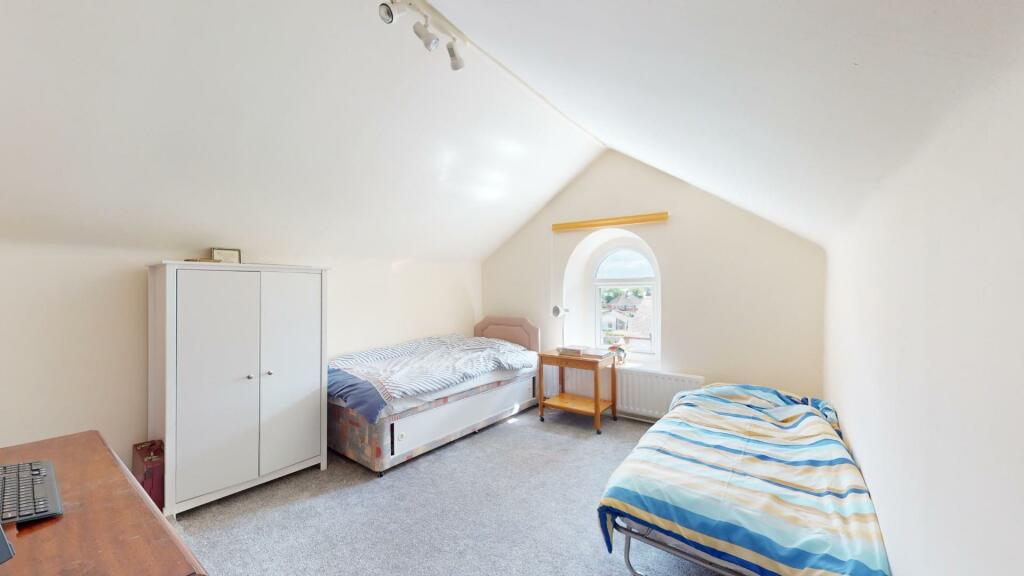 ATTIC ROOM