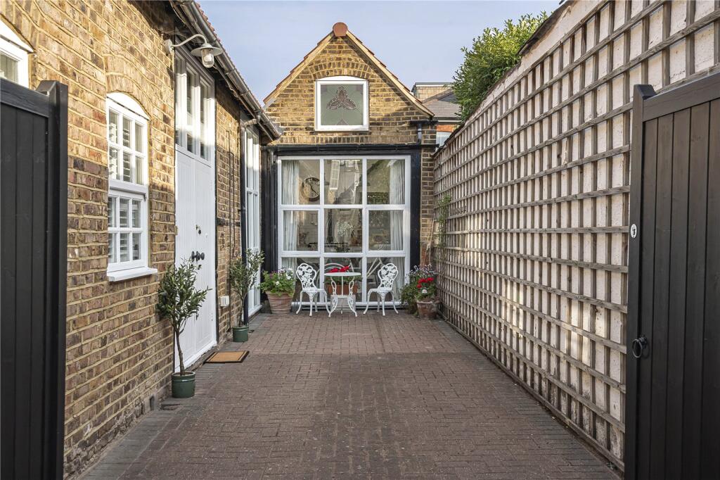 Patio/Driveway