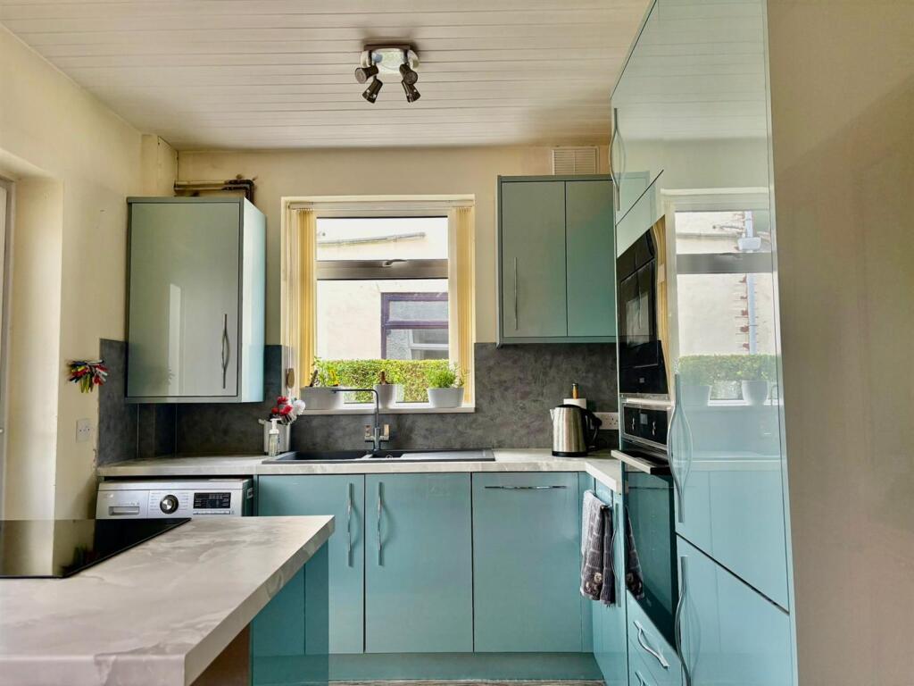 PHOTO-2025-10-13-15-45-46 2.jpg