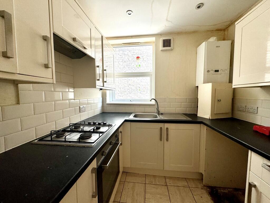 10 Preston Road f...