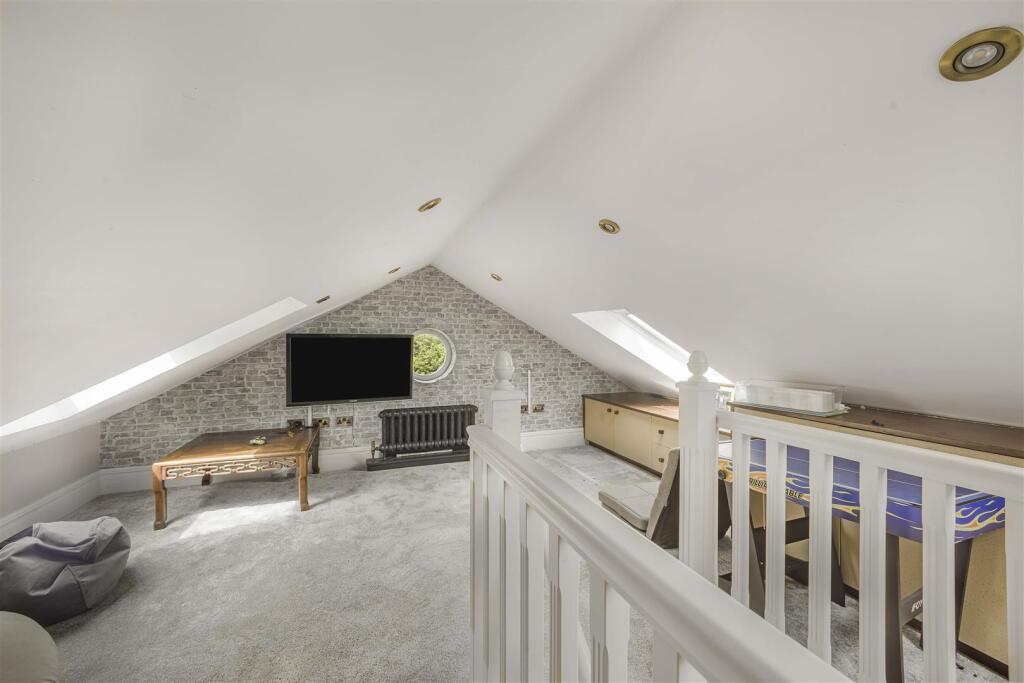 Loft Bedroom/Reception Room