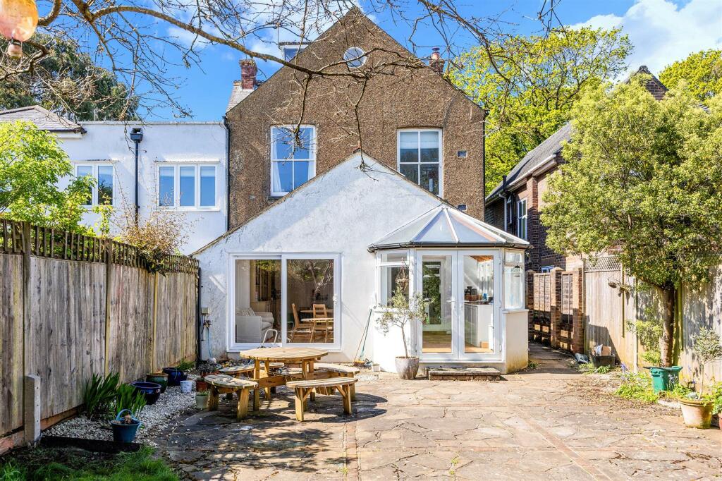 TOWER ROAD, 20A (2).jpg