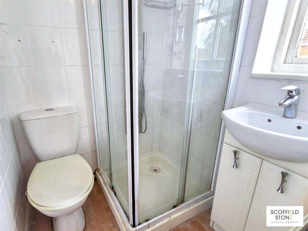 En Suite Shower Room