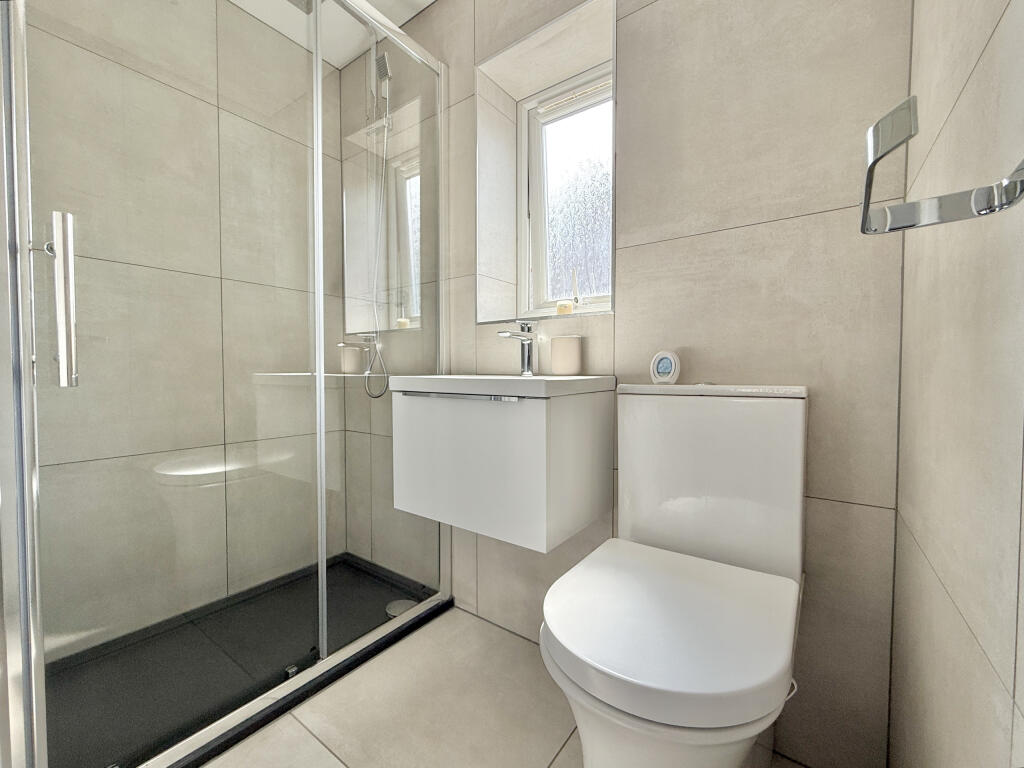 20250806_122215140_iOS