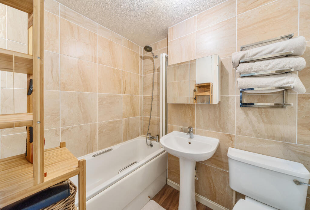 1357029-13-68d2e1...