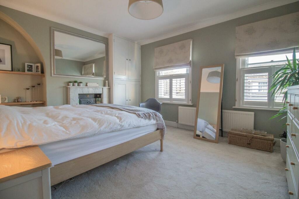 3 Victoria Street [Bedroom One] 02.jpg
