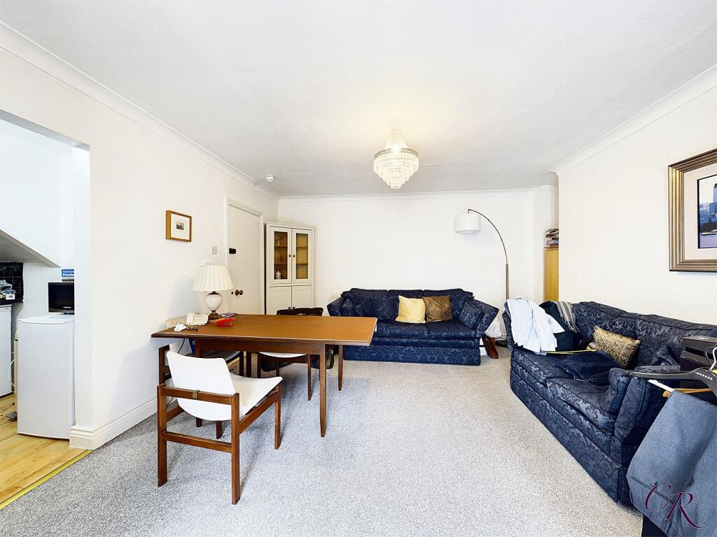 Sitting-Dining Room