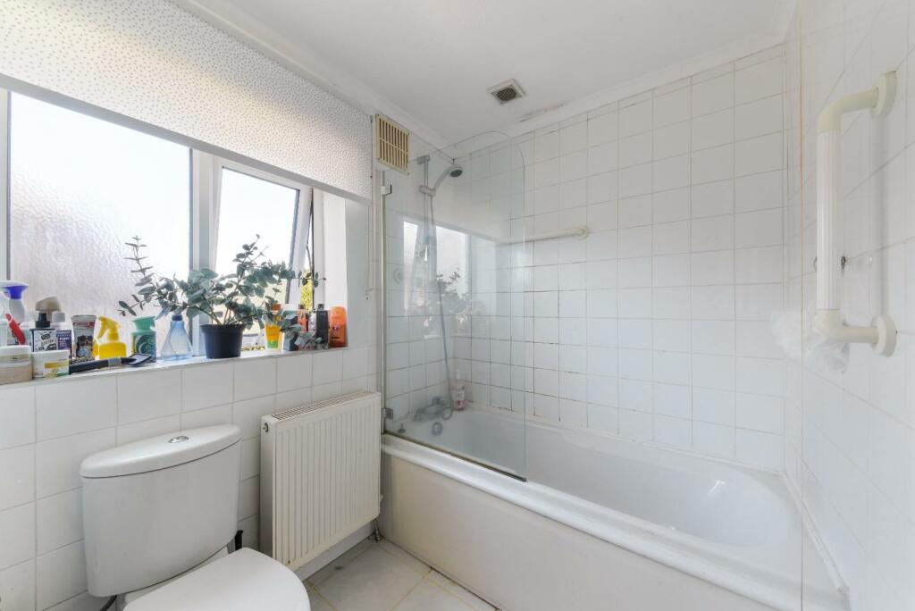 BRIDGEFIELD CLOSE,2-143.jpg