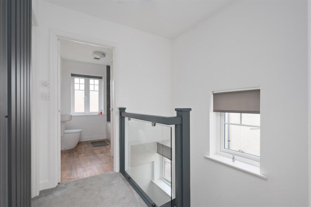 2MiddlebankCrescent020.JPG