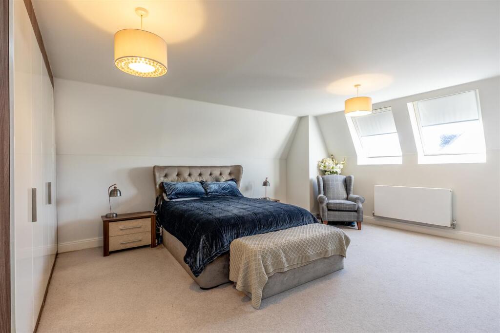 Parrys Lane, Stoke Bishop Bed 3.jpg