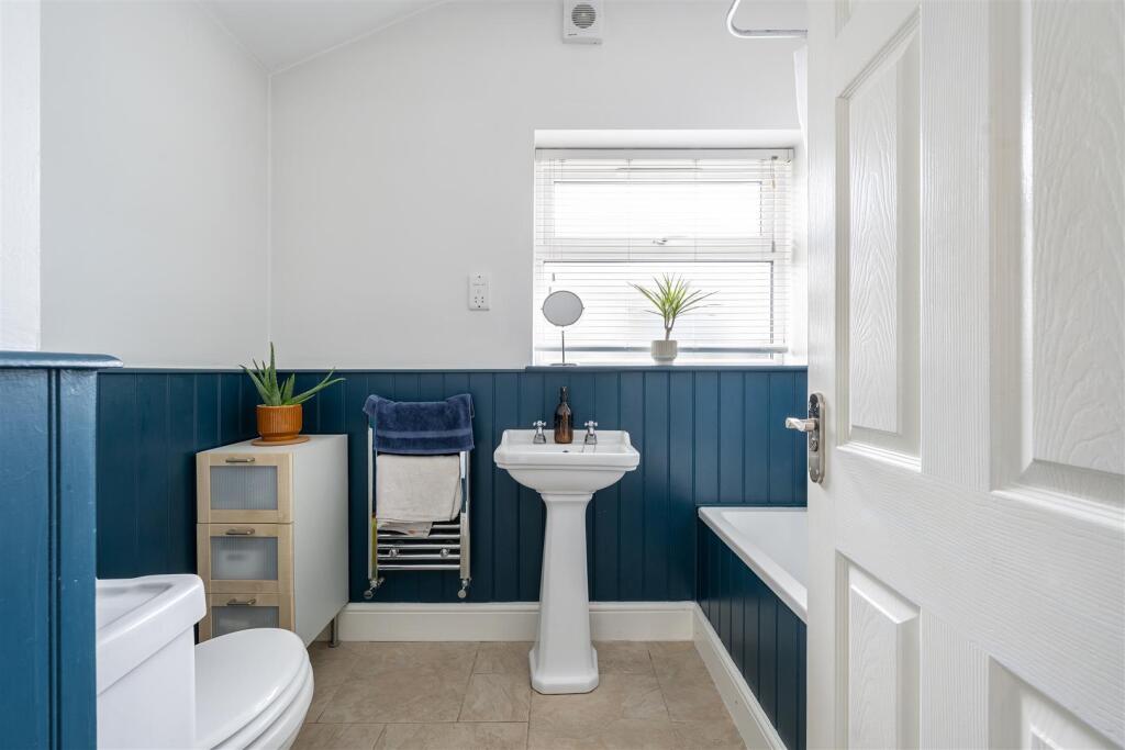 Bathroom-1.jpg