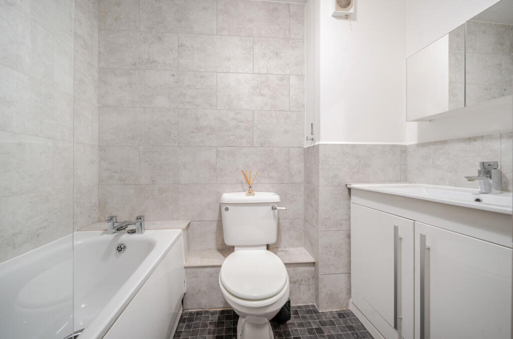 1333042-10-68920f...